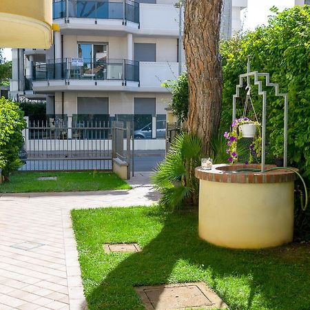 Residenza Raggio Leilighet Riccione Eksteriør bilde