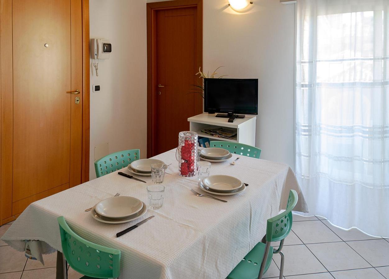 Residenza Raggio Leilighet Riccione Eksteriør bilde